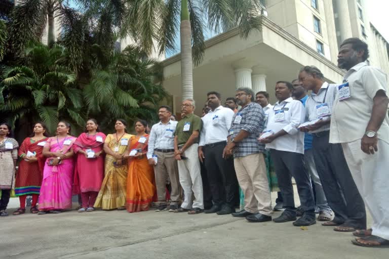 பழைய ஓய்வூதிய திட்டம்: அரசுக்கு அழுத்தம் கொடுக்கும் ஊழியர்கள்!