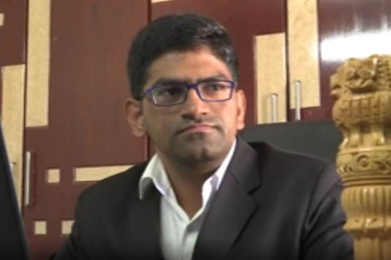 Andhra: Advocate Tandava Yogesh leaves software job to fight public issues