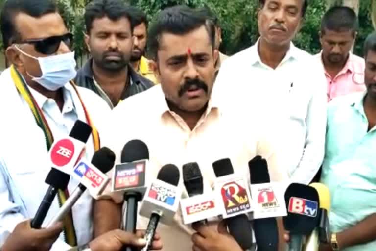 death-threat-from-former-mla-suresh-gowda-to-jds-mla-gowri-shankar