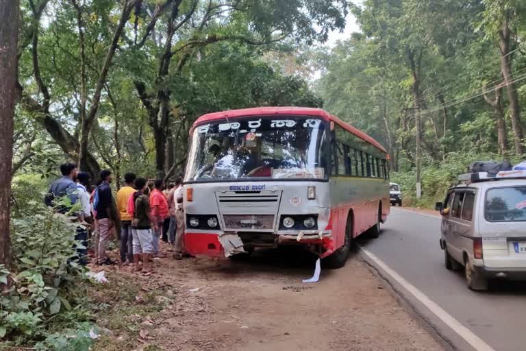 ksrtc bus collided with Bolero vehicle