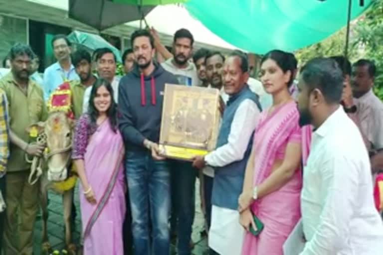 Kichcha Sudeep decide to adopt 31 cows from Goshalas