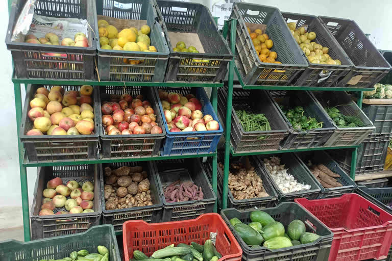 Vegetable prices rise due to cold