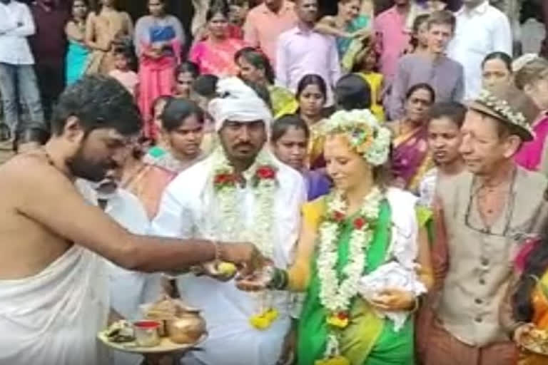 Belgium girl tied knot with an auto driver from Karnataka in a Grand Marriage Ceremony at Hampi