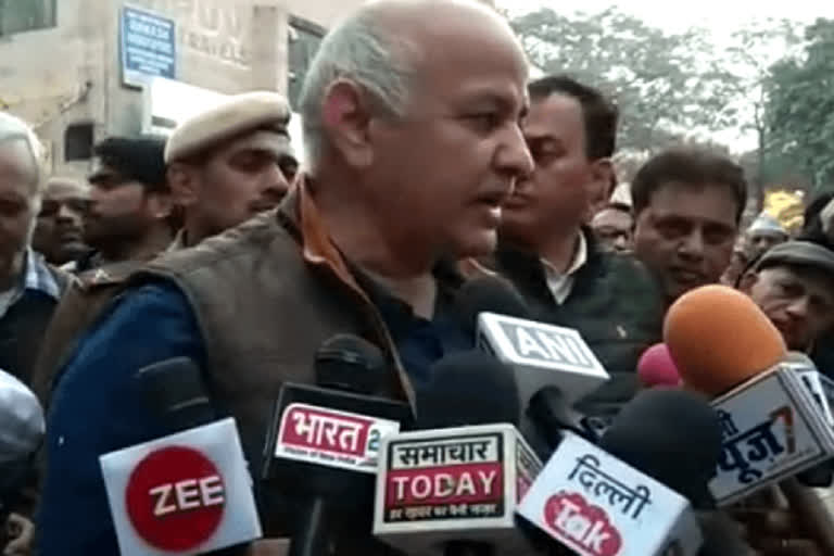 Manish Sisodia seeks PM Modi's apology as his name not included in CBI chargesheet on 'liquor policy '