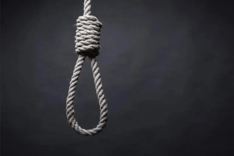 person-commits-suicide-by-hanging-in-hosakote