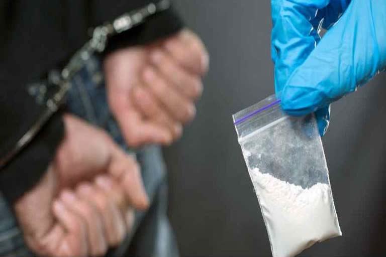 Zimbabweans Held With Heroin