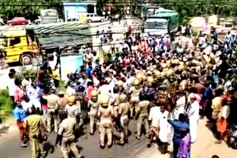 protest against adani project in kerala