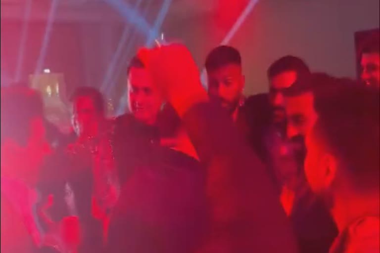 MSD Party with Hardik Pandya rapper Badshah