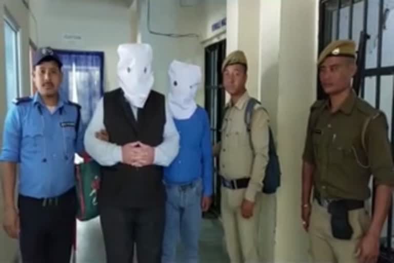 Foreigners  fake identity  Indo Nepal border  arrest  trespass into India  India  നിരവധി ആധാര്‍ കാര്‍ഡുകളും  വ്യാജ രേഖകളുമായി  വിദേശ പൗരന്മാര്‍  ഇന്തോ നേപ്പാള്‍ അതിര്‍ത്തി  പൊലീസ്  വ്യാജ ഇന്ത്യന്‍ തിരിച്ചറിയല്‍ രേഖകളുമായി  ന്യൂസിലാന്‍ഡ്  ബംഗ്ളാദേശ്  അതിര്‍ത്തി സുരക്ഷ സേന