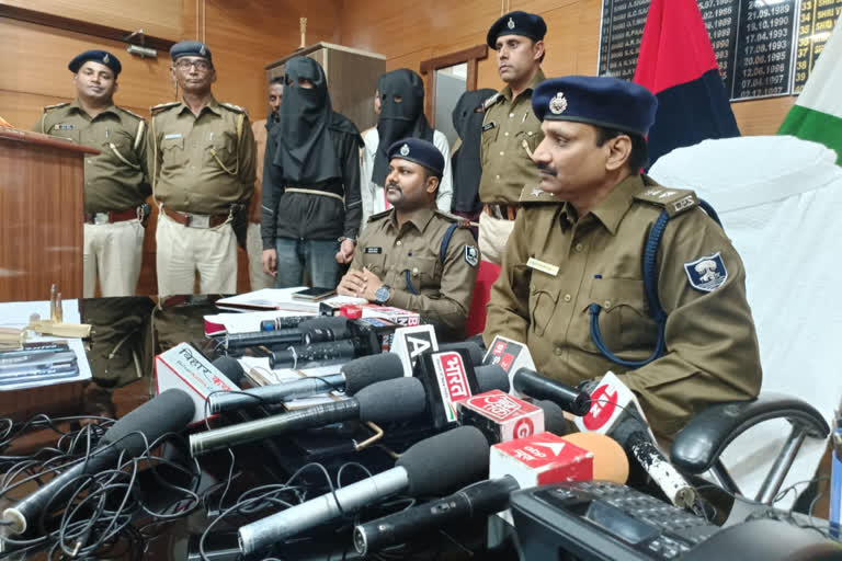 सिवान पुलिस को मिली बड़ी कामयाबी हथियार के साथ 3 गिरफ्तार