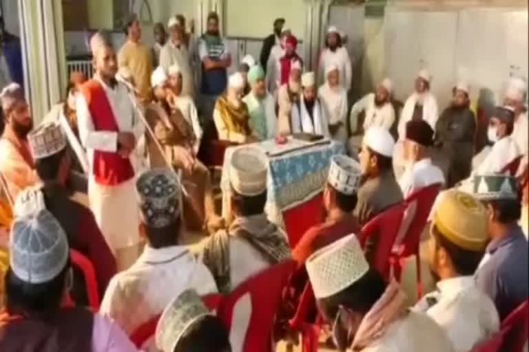 muslim wedding  dj and fireworks  Imams of Jama Masjid  dhanbad district  Imams banned dj and fireworks  Maulana Masood Akhtar Qadri  muslim new law  latest national news  latest news in jharkhand  latest news today  മുസ്ലീം വിവാഹങ്ങളില്‍  ജാര്‍ഖണ്ഡ് ഇമാം  ഇമാം മൗലാന മസൂദ് അക്‌തര്‍  വാദ്യാഘോഷങ്ങള്‍ നിരോധിച്ചു  കരിമരുന്ന് പ്രയോഗങ്ങള്‍ നിരോധിച്ചു  മുസ്ലീം സമുദായത്തിലെ വിവാഹത്തില്‍  ജാര്‍ഖണ്ഡ് ഏറ്റവും പുതിയ വാര്‍ത്ത  ഇന്നത്തെ പ്രധാന വാര്‍ത്ത  ഏറ്റവും പുതിയ ദേശീയ വാര്‍ത്ത  muslim wedding new rule in jharkhand  ജാര്‍ഖണ്ഡിലെ പുതിയ വിവാഹ നിയമം