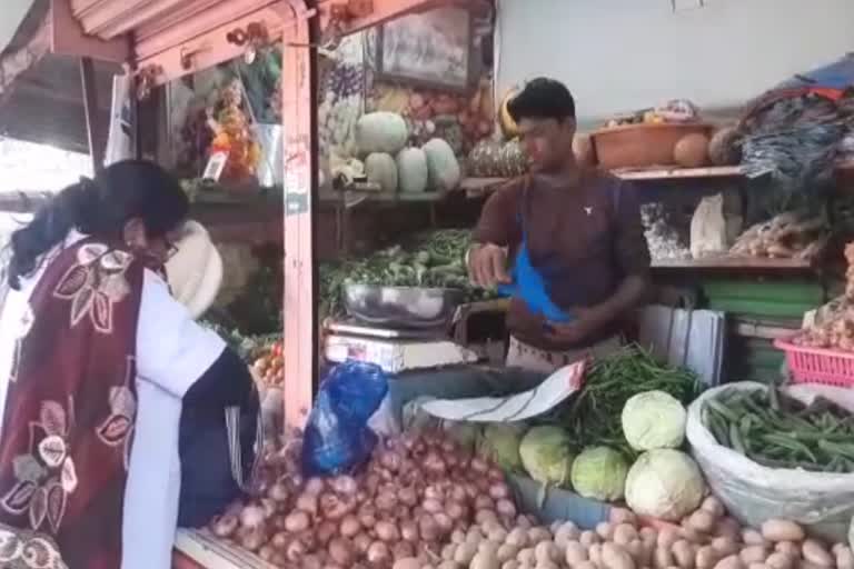 vegetable vendor polythene bandh campaign