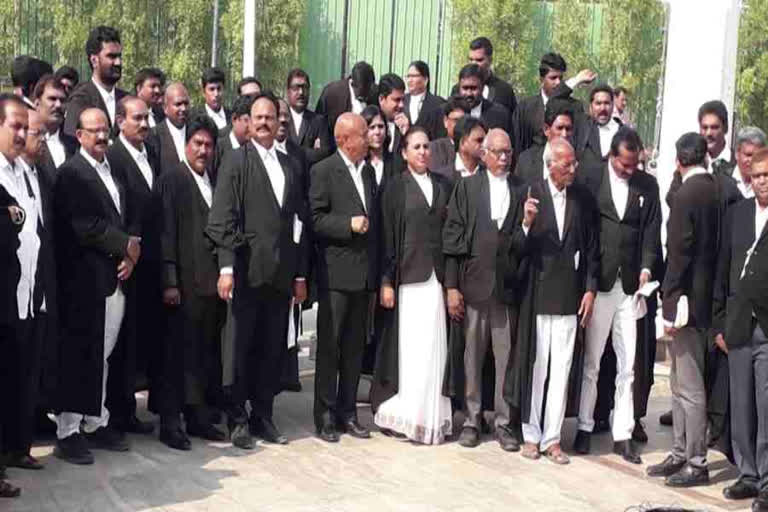 HC LAWYERS PROTEST