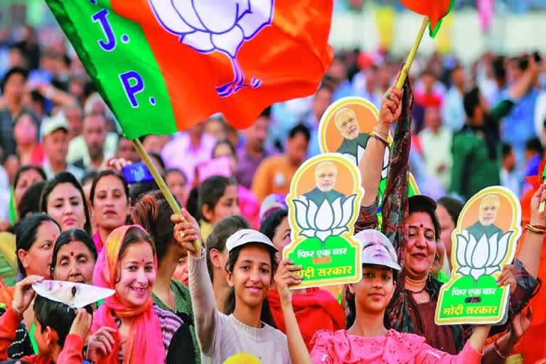 polling-for-crucial-89-seats-of-saurashtra-and-south-gujarat-on-thursday