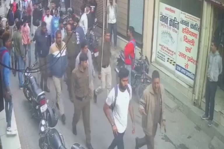 Enter here.. youth thrashed in sonipat