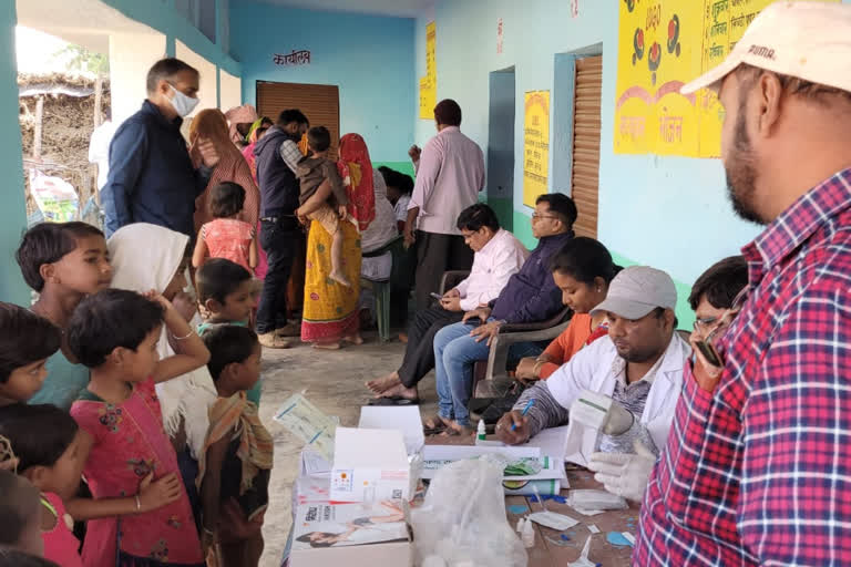 villagers examined by setting up health camp