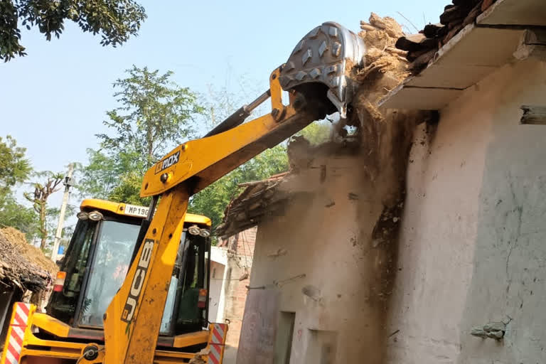 Bulldozer on rape murder accused house