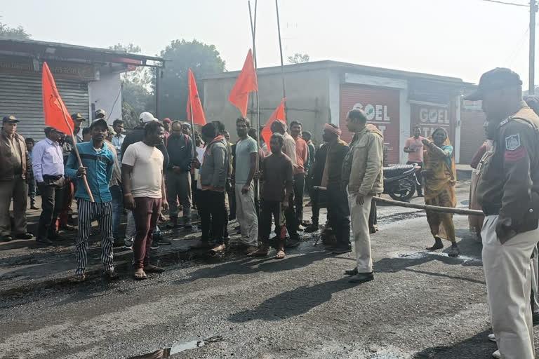 People troubled coal dust chakkajam state highway