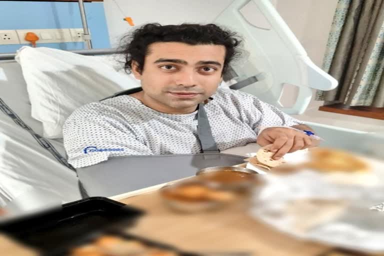 Singer Jubin Nautiyal  injured in accident, rushed to hospital