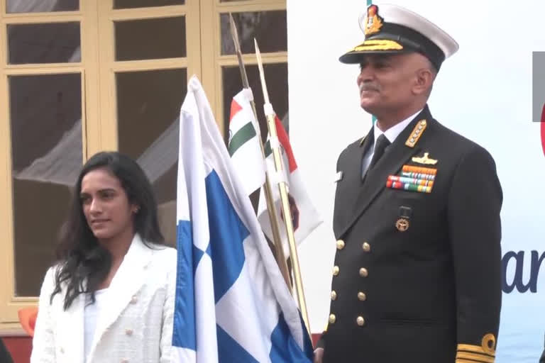 Admiral Hari Kumar with pv sindu