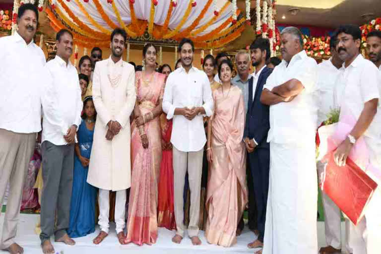 CM JAGAN ATTEND THE MARRIAGE