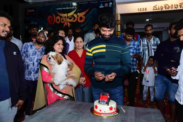 Vinod Prabhakar celebrated his birthday with Lankasura team