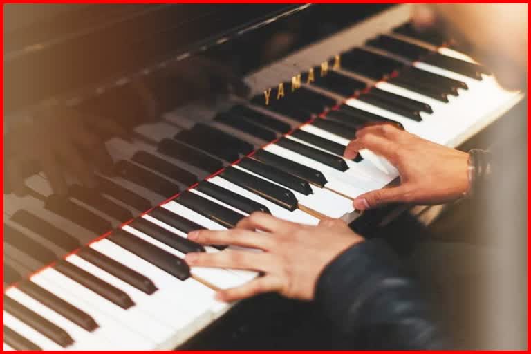 Practicing piano improves brain power, relieves depression