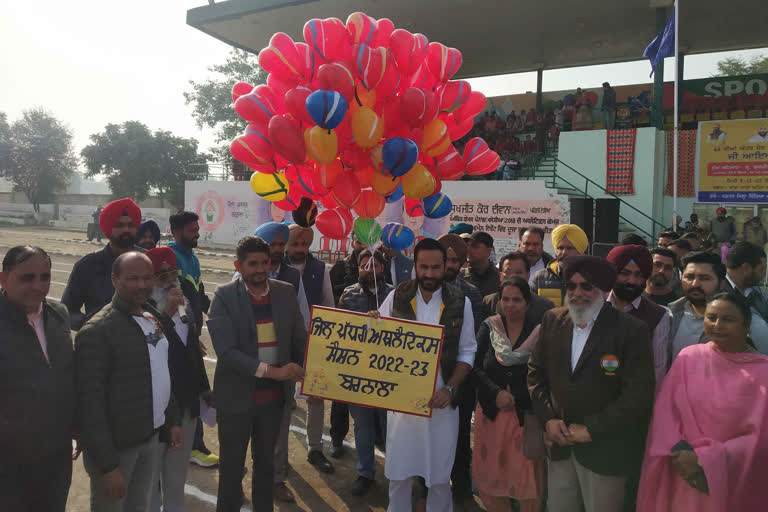 Minister Meet Hare inaugurated the athletic meet at Barnala