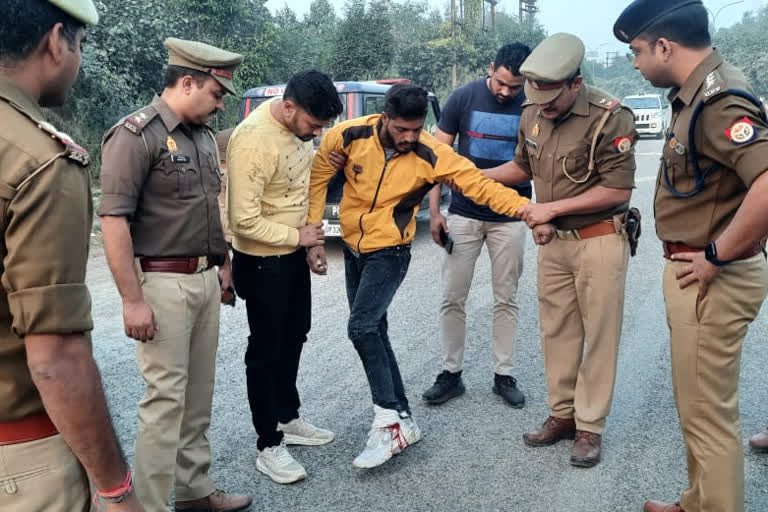 स्पोर्ट्स बाइक पर सवार होकर धूम स्टाइल में करता था लूट, पुलिस मुठभेड़ में हुआ घायल