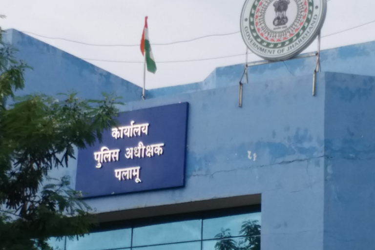 Mentally challenged girl raped in Palamu  Mentally challenged teenager raped in Jharkhand  Mentally challenged teenager raped in Palamu  ജാർഖണ്ഡിലെ പലാമു  പലാമു  ജാര്‍ഖണ്ഡില്‍ കൗമാരക്കാരിയെ പീഡിപ്പിച്ചു  പലാമു ജില്ലയിൽ പഥക്‌പഗർ