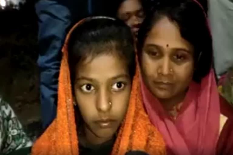 sister told how Tanmay fell in borewell