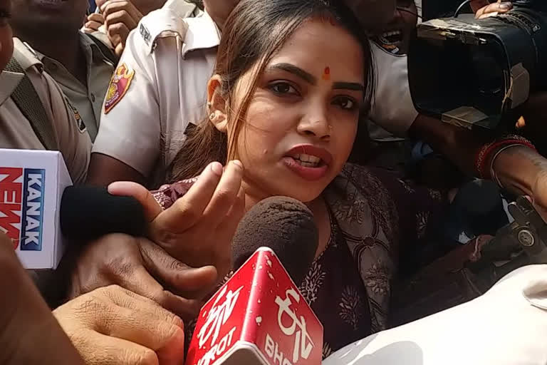 Archana Nag talking to reporters in Bhubaneswar