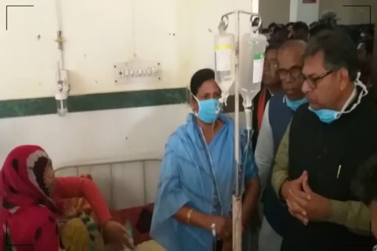 Satish Poonia Reached Hindaun Hospital