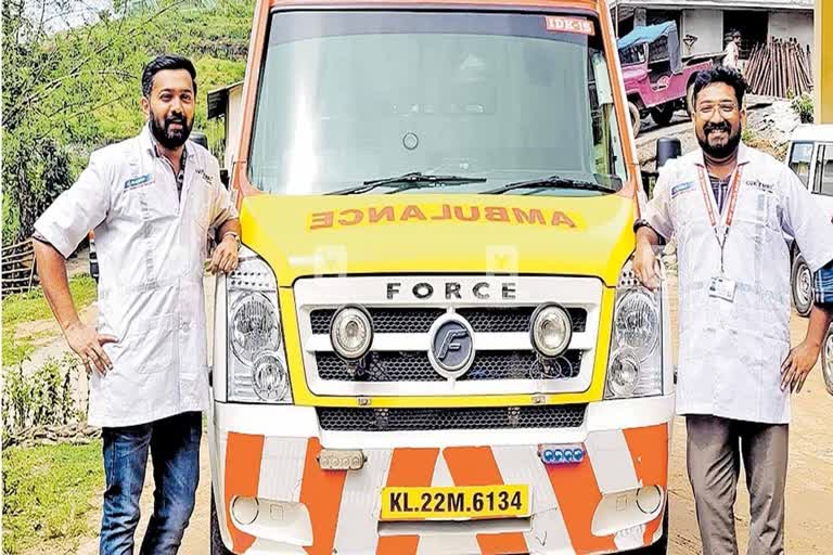 Woman gave birth girl baby in ambulance  യുവതി ആംബുലന്‍സില്‍ പ്രസവിച്ചു  പ്രസവ വേദന  യുവതിക്ക് ആംബുലന്‍സില്‍ സുഖപ്രസവം  വട്ടവട ചിലന്തിയാര്‍  ഇടുക്കി  ഇടുക്കി വാര്‍ത്തകള്‍  ഇടുക്കി ജില്ല വാര്‍ത്തകള്‍  ഇടുക്കി പുതിയ വാര്‍ത്തകള്‍  Idukki news updates  latest news in Idukki