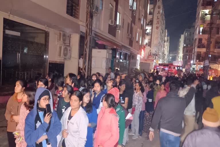 Kota girls hostel caught fire