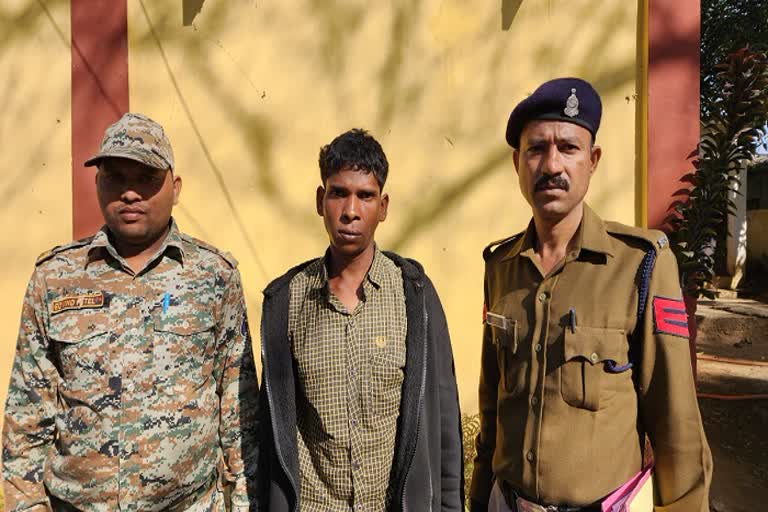 नारायणपुर पुलिस के हत्थे चढ़ा वांटेड नक्सली