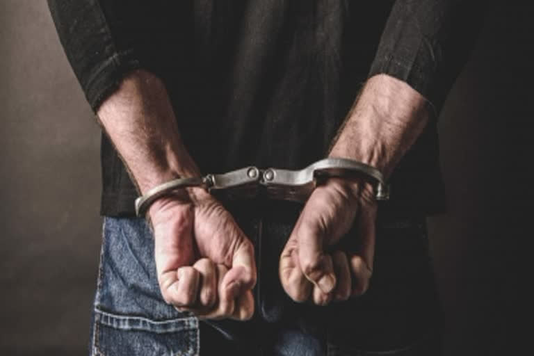 Man held in Lucknow for robbing his aunt's house