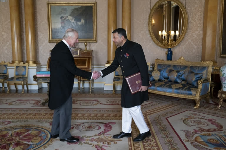 Indian High Commissioner presents credentials to King Charles