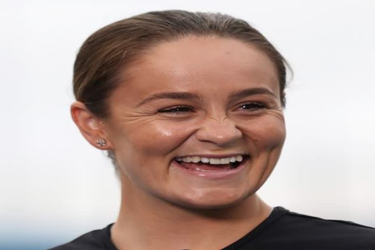 Ashleigh Barty  Ashleigh Barty wins The Don Award  एश्ले बार्टी  एश्ले बार्टी ने जीता द डॉन पुरस्कार