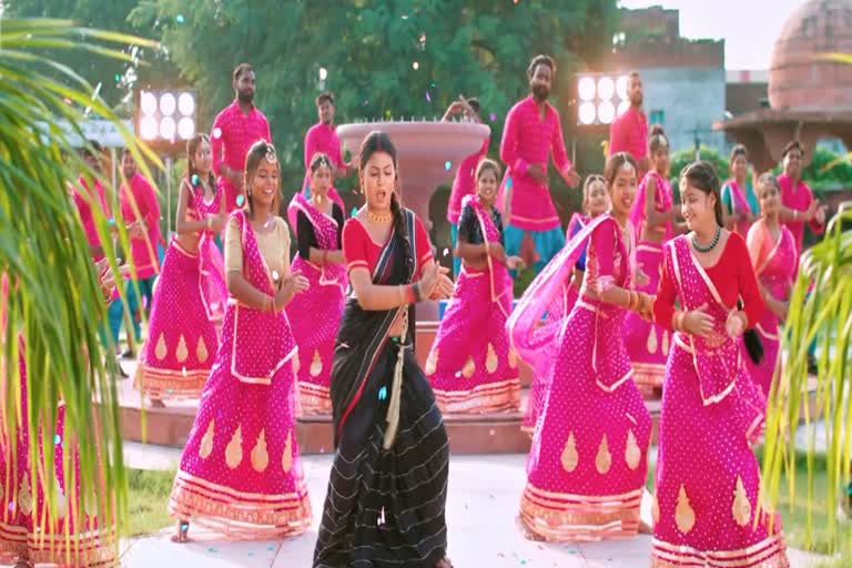 Neha Raj and Mahi Srivastava new bhojpuri song Khana Kai Dihani Mana rocked
