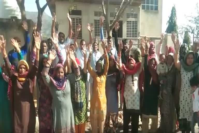 Villagers clashed with police in Jhunjhunu