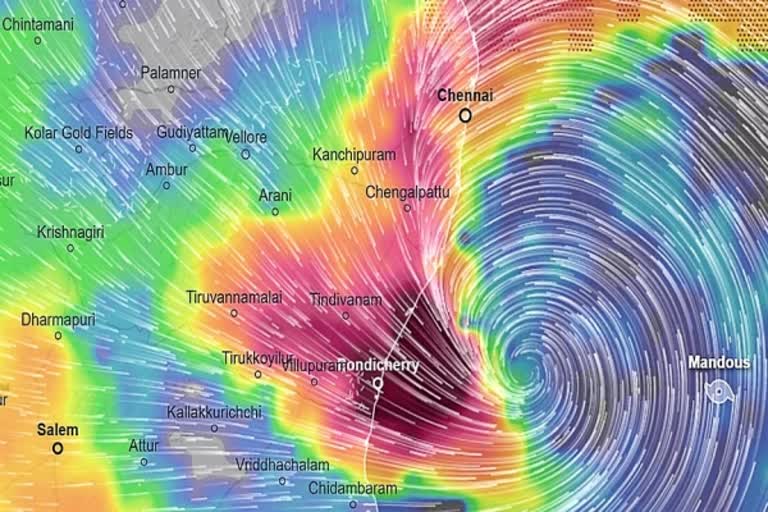 கரையைக் கடந்தது மாண்டஸ் - சென்னையில் கோர தாண்டவம்