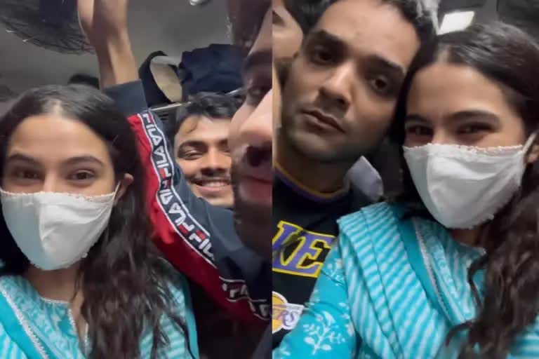 Actress Sara Ali Khan traveled in local train and rickshaw