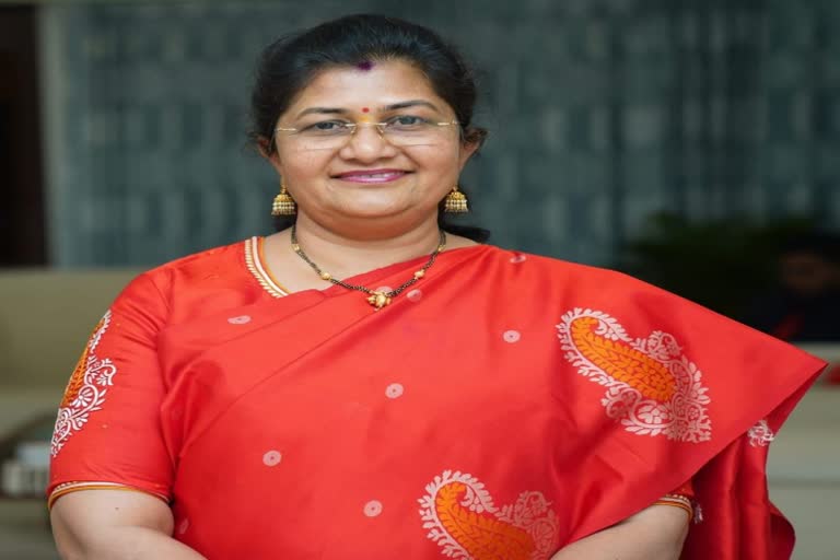 Minister Sasikala Jolle