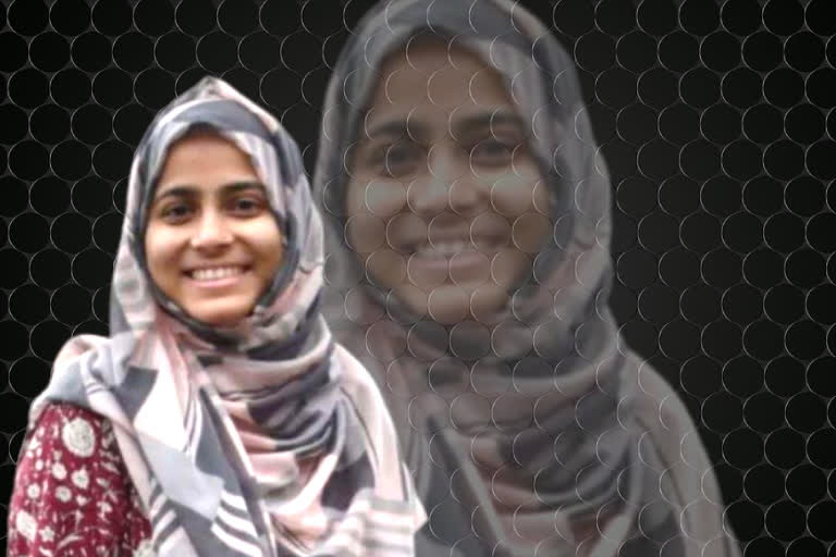 نصرت نور جے پی ایس سی امتحان میں ٹاپ کرنے والی پہلی مسلم خاتون