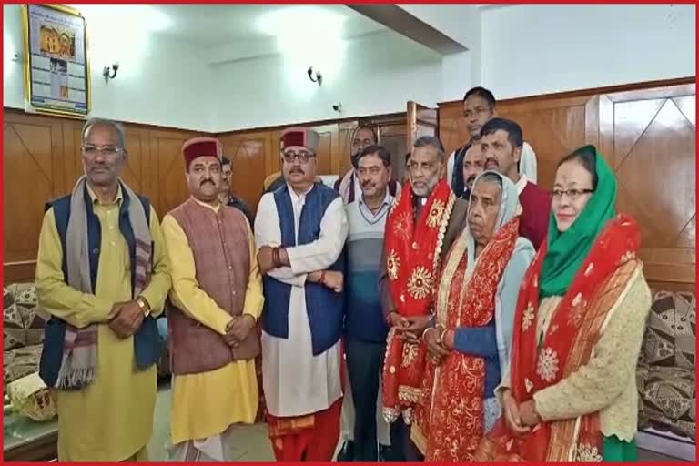 MLA Jeet Ram Katwal visit Naina Devi temple