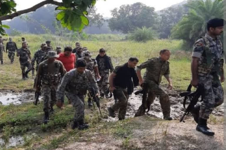 बेगूसराय में छापेमारी करने पहुंची पटना एसटीएफ की टीम