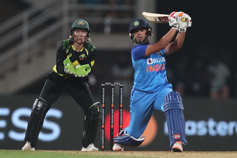 INDvsAUS Womens 2nd T20I: ସୁପର ଓଭରରେ ଭାରତ ବିଜୟୀ