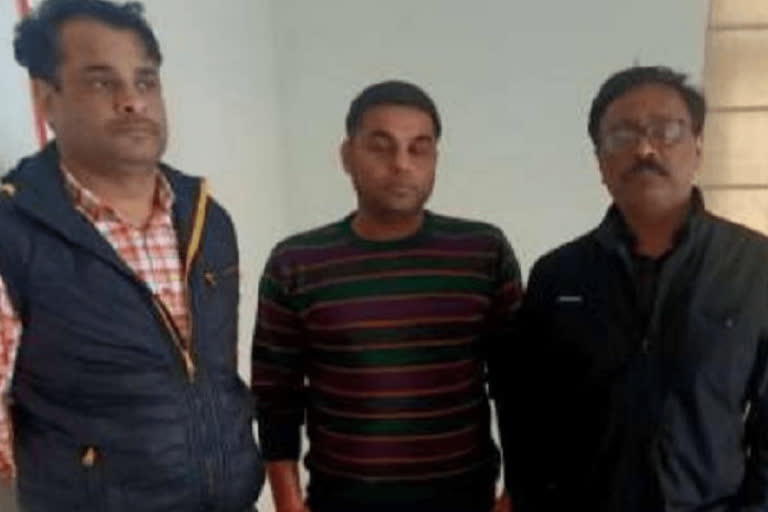 Three techies arrested for demanding 80 lakhs extortion money from Principal Secretary