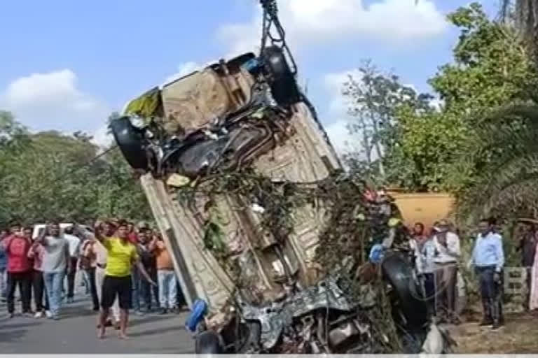 Chhattisgarh: Four drown after car falls into well in Kanker